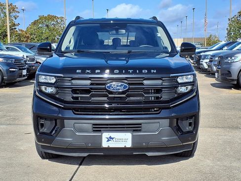 Used 2025 Ford Expedition Active AWD/4WD image 6