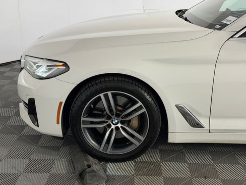 Used 2023 BMW 530i w/ Premium Package RWD image 11
