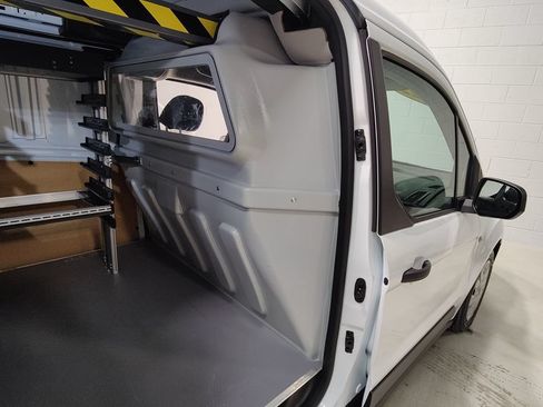 Used 2022 Ford Transit Connect XL FWD image 13