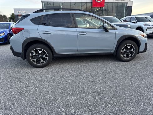 Used 2019 Subaru Crosstrek 2.0i Premium w/ Eyesight System image 2