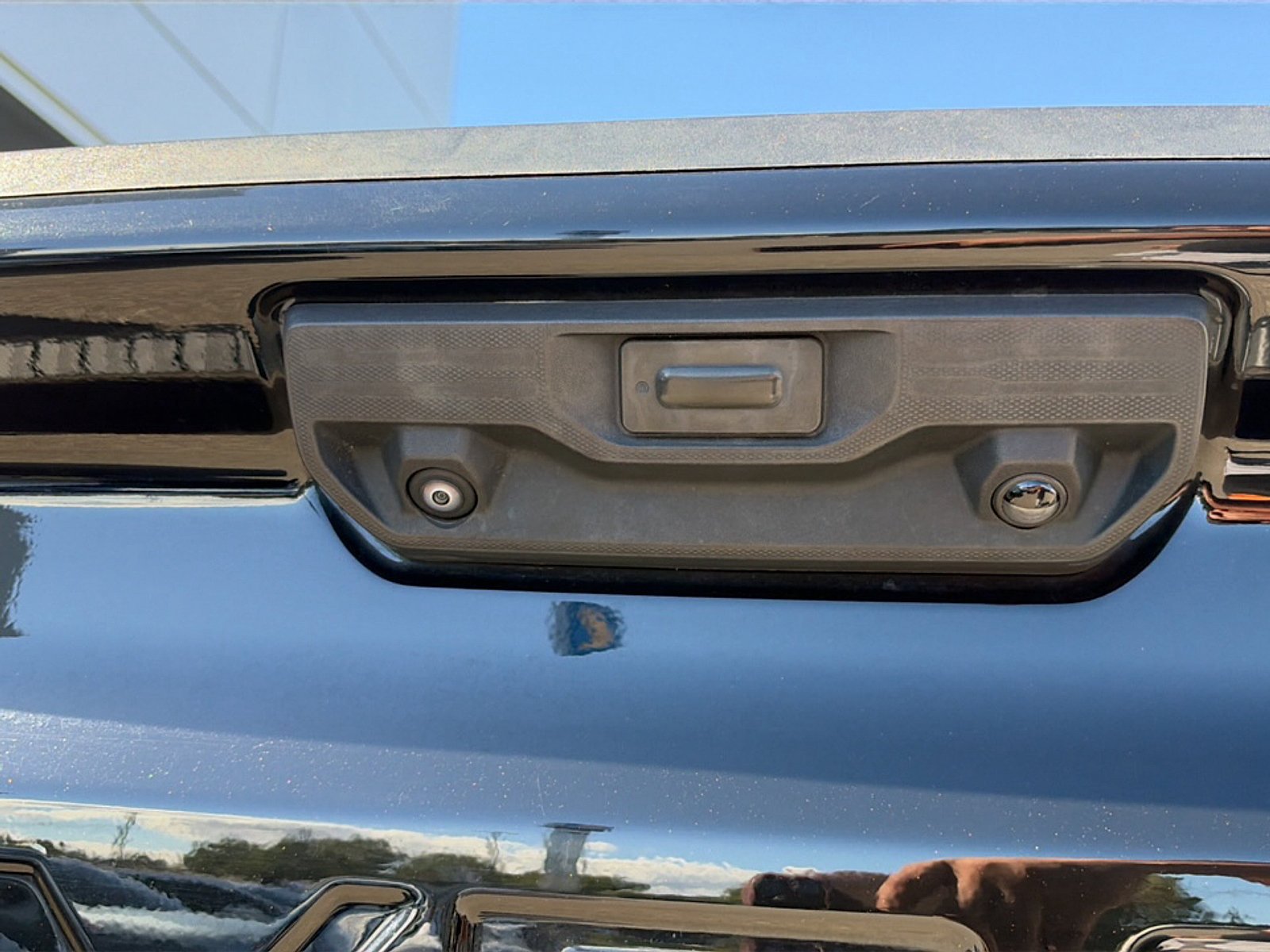 Used 2024 Chevrolet Silverado 1500 LT Trail Boss w/ Convenience Package II AWD/4WD image 27