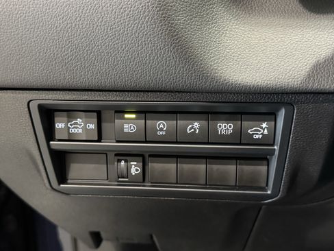 Used 2025 Toyota Tundra Limited image 29