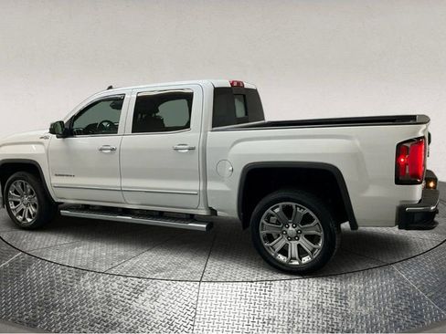 Used 2018 GMC Sierra 1500 SLT image 4