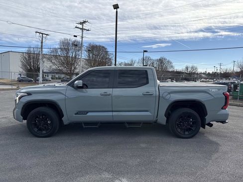 Used 2024 Toyota Tundra Limited image 2