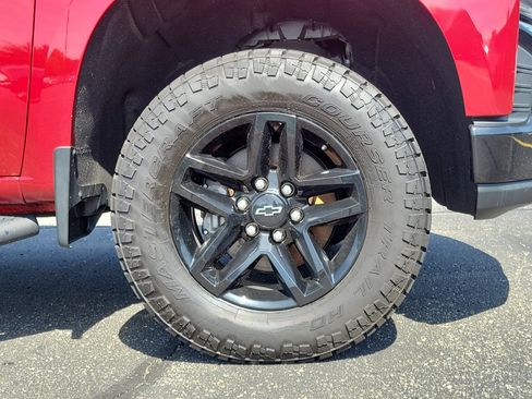 Used 2021 Chevrolet Silverado 1500 LT Trail Boss w/ Convenience Package II AWD/4WD image 5