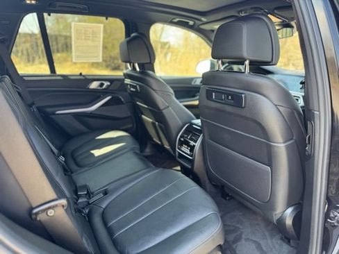 Used 2021 BMW X5 xDrive40i w/ Premium Package image 16