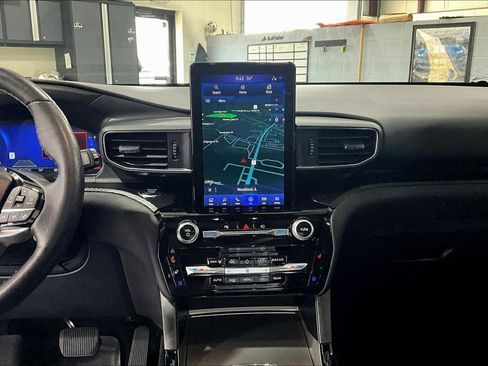 Used 2022 Ford Explorer ST w/ Equipment Group 401A image 18