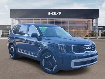 Certified 2025 Kia Telluride S