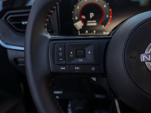 New 2026 Nissan Kicks SR image 26