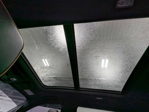 Used 2023 GMC Yukon XL AT4 image 18