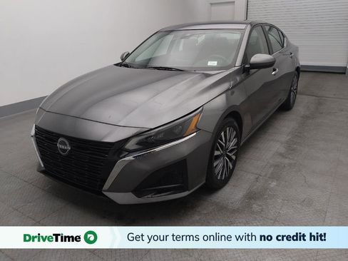 Used 2023 Nissan Altima 2.5 SV image 1
