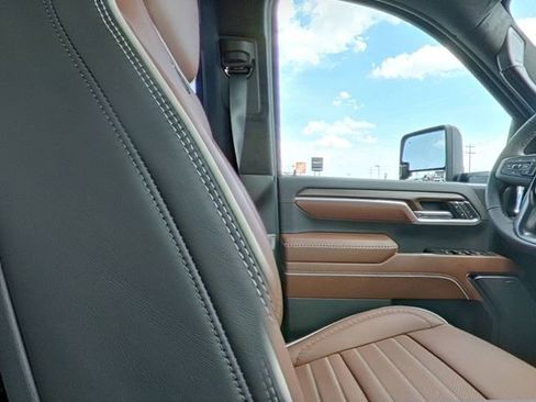 New 2026 GMC Sierra 2500 Denali Ultimate AWD/4WD image 29