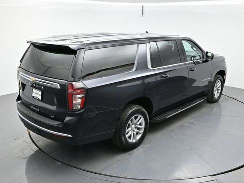 Used 2024 Chevrolet Suburban LT image 41