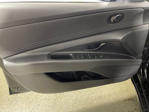 New 2026 Hyundai Elantra SEL FWD image 19