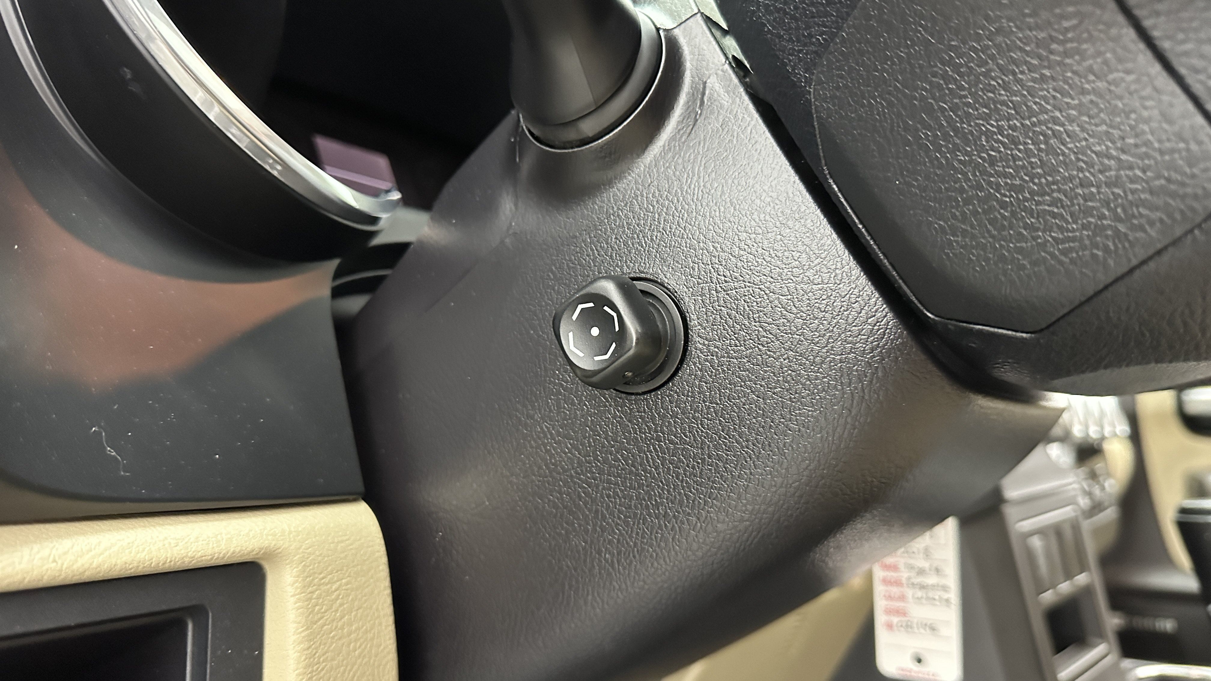 Used 2018 Toyota Sequoia Limited w/ Safety & Convenience Package RWD image 22