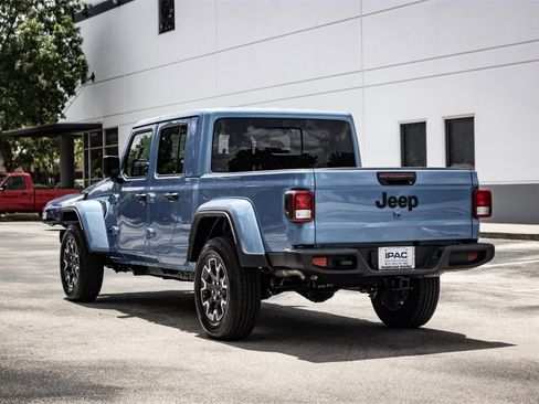 New 2025 Jeep Gladiator Sport w/ Premium Package image 5