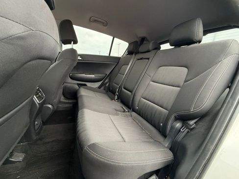 Used 2021 Kia Sportage LX image 24