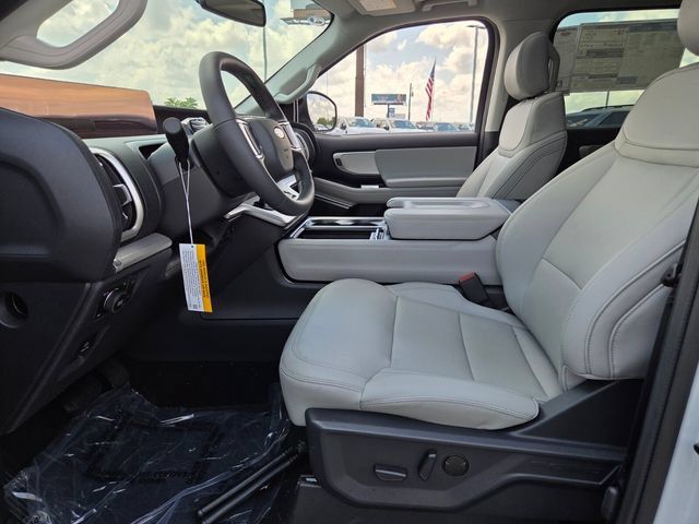 New 2026 Ford Expedition Active AWD/4WD image 32