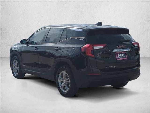 Used 2022 GMC Terrain SLE w/ LPO, Floor Liner Package FWD image 8