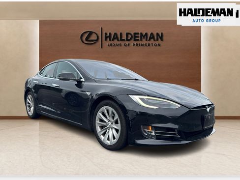 Used 2016 Tesla Model S RWD image 1