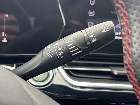 Used 2024 Chevrolet Trax RS w/ Driver Confidence Package image 26