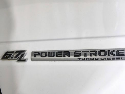 Used 2021 Ford F250 Platinum w/ FX4 Off-Road Package image 46