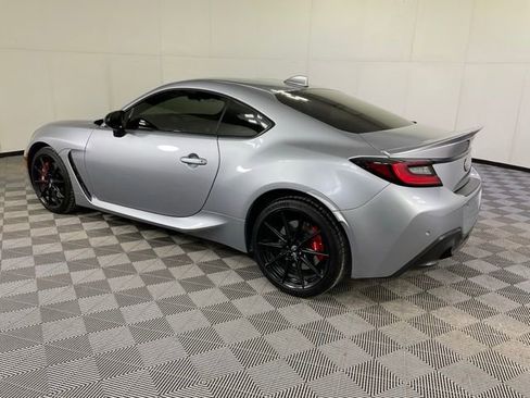 Used 2025 Toyota GR86 Premium image 4