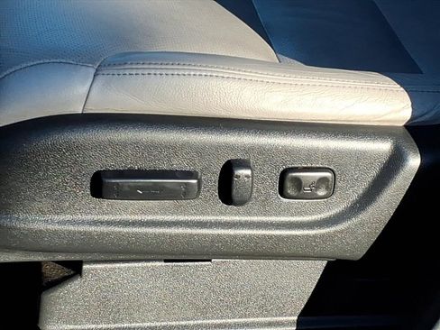 Used 2016 Honda CR-V Touring image 20