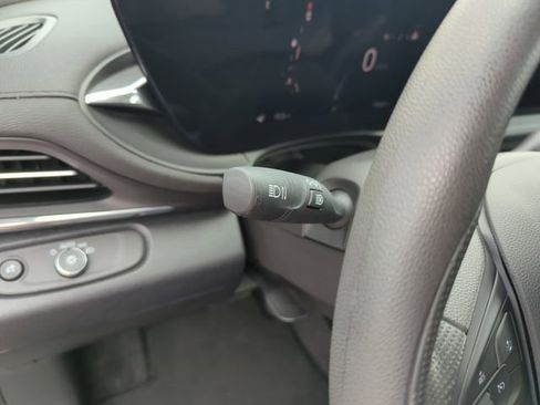 Used 2025 Buick Envista Preferred FWD image 20