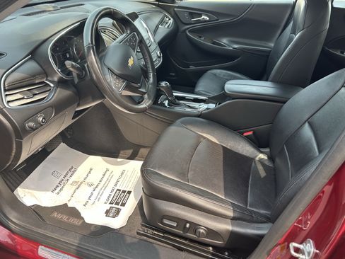 Used 2017 Chevrolet Malibu Premier w/ Premier Sun and Wheel Package FWD image 14