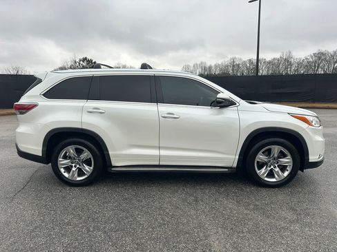 Used 2016 Toyota Highlander Limited image 6