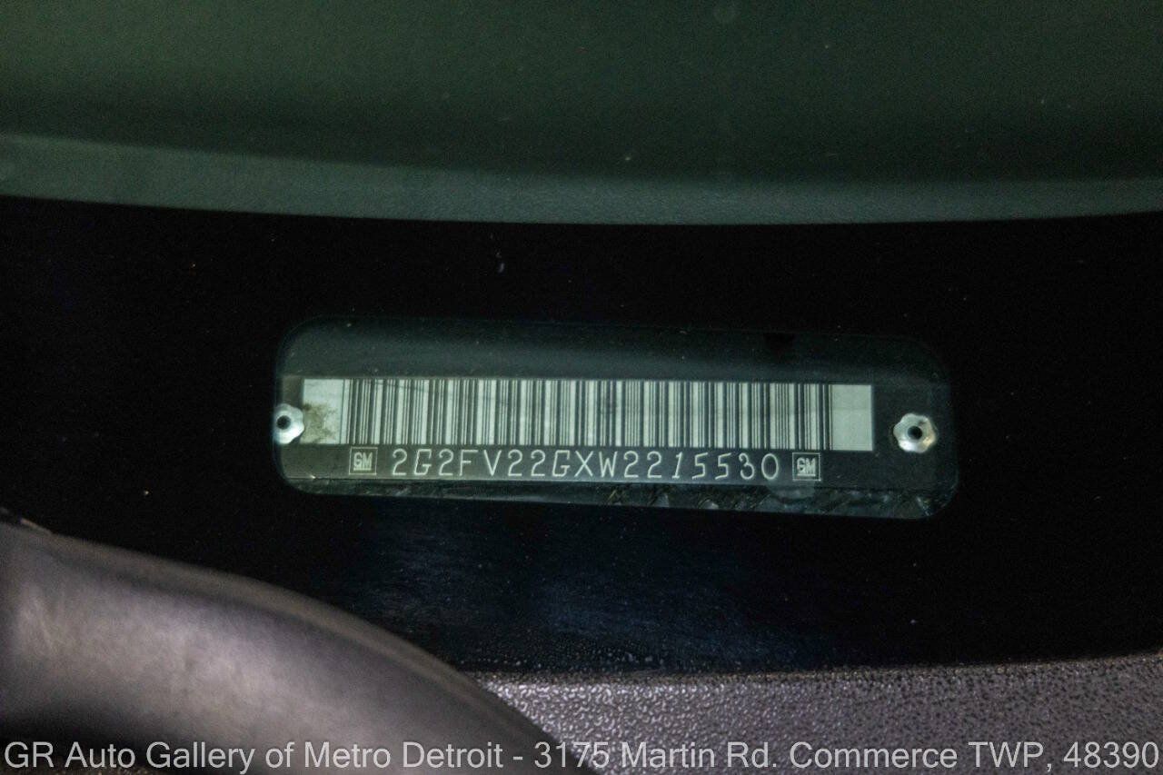 Used 1998 Pontiac Firebird Formula w/ Security Pkg RWD image 18