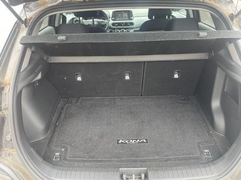 Used 2021 Hyundai Kona SEL FWD image 11