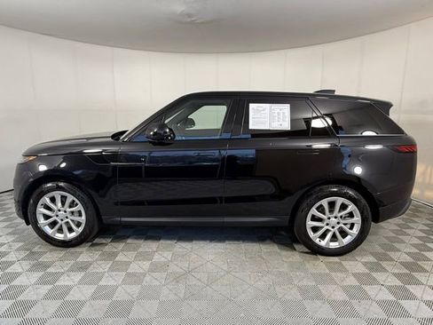 Used 2025 Land Rover Range Rover Sport SE AWD/4WD image 3