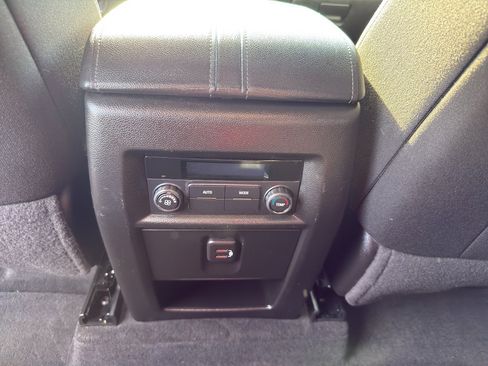 Used 2023 Chevrolet Traverse LT w/ LPO, Floor Liner Package image 32