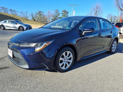 Used 2022 Toyota Corolla LE image 9