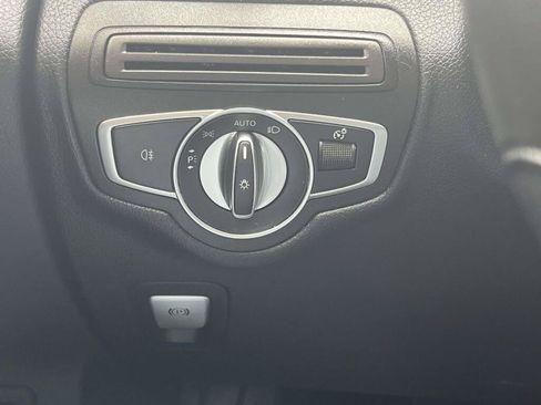 Used 2022 Mercedes-Benz GLC 300 4MATIC image 31