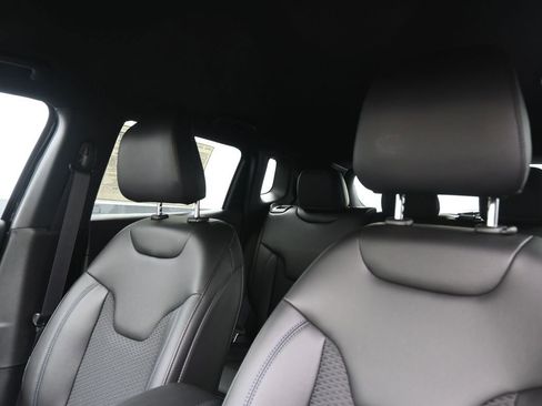 New 2026 Jeep Compass Latitude AWD/4WD image 2