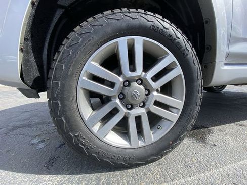 Used 2013 Toyota 4Runner Limited AWD/4WD image 10