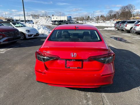 Used 2024 Honda Civic EX image 4