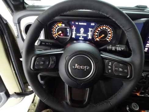 Used 2026 Jeep Wrangler Unlimited Sport AWD/4WD image 6