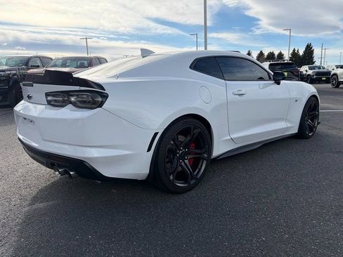 Used 2019 Chevrolet Camaro SS image 2