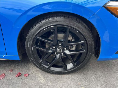 Used 2022 Honda Civic Sport image 8