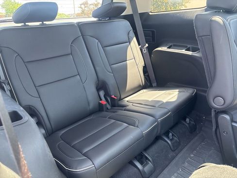 Used 2022 GMC Acadia Denali w/ GMC Pro Grade Package AWD/4WD image 11