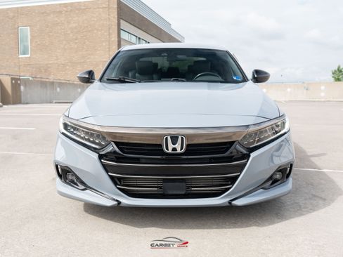 Used 2021 Honda Accord Sport image 2