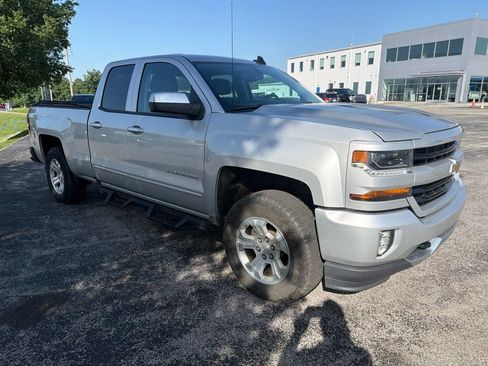 Used 2019 Chevrolet Silverado 1500 LT w/ All Star Edition AWD/4WD image 2