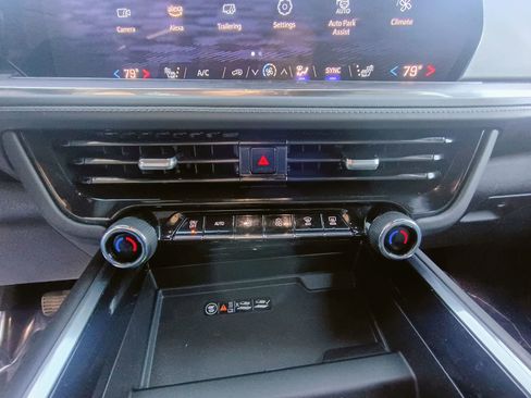 Used 2025 Chevrolet Tahoe LT image 20