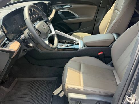 Certified 2026 Audi Q5 Premium AWD/4WD image 5