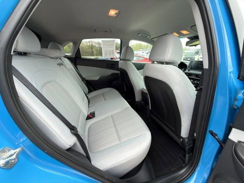 Used 2023 Hyundai Kona SEL w/ Cargo Package FWD image 10