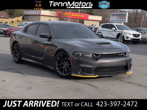 Used 2020 Dodge Charger Scat Pack w/ Navigation & Travel Group image 3